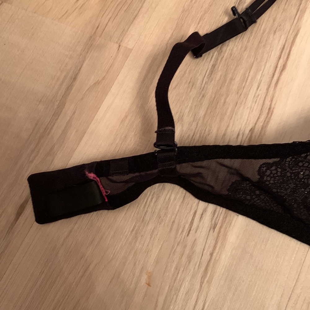 La Senza Beyond Sexy gold/blk lace bra - Picture 12 of 15